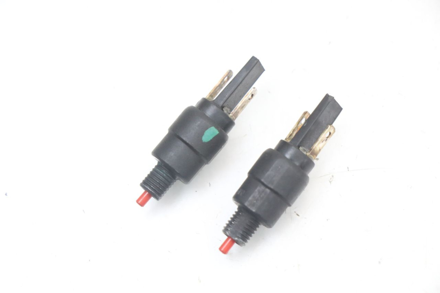 photo de STOPLICHTSCHAKELAAR PIAGGIO VESPA PRIMAVERA 4T 50 (2021 - 2024) - Hoofdaanzicht