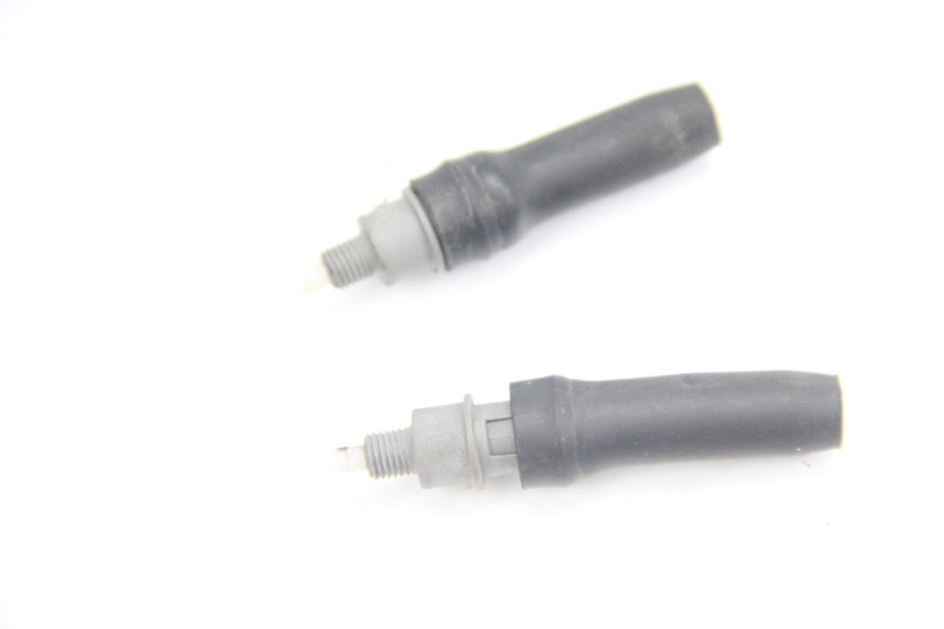 photo de STOPLICHTSCHAKELAAR PEUGEOT VIVACITY 100 (1999 - 2008) - Detail van het onderdeel