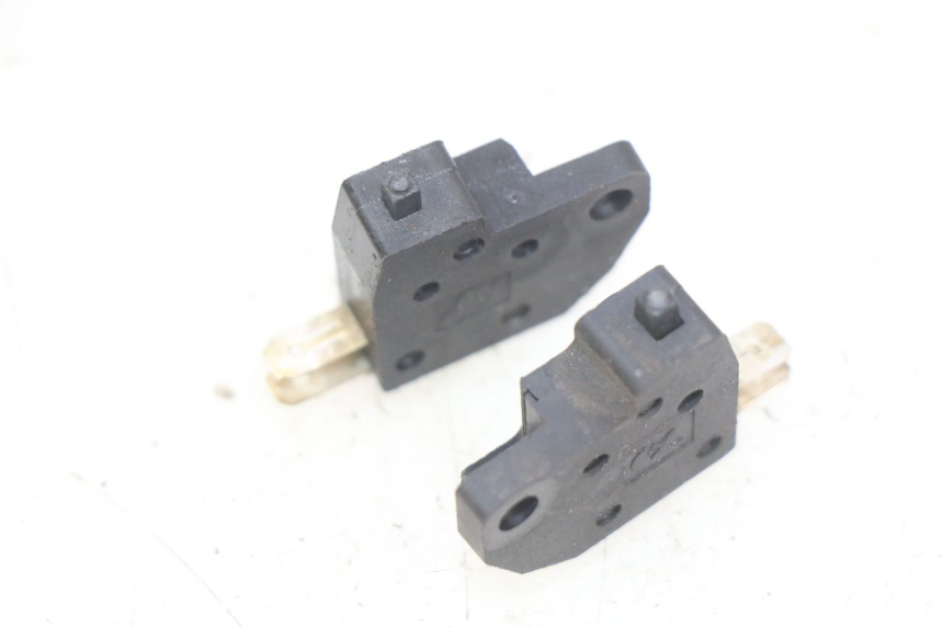 photo de STOPLICHTSCHAKELAAR KYMCO X-TOWN XTOWN 125 (2016 - 2021) - Detail van het onderdeel