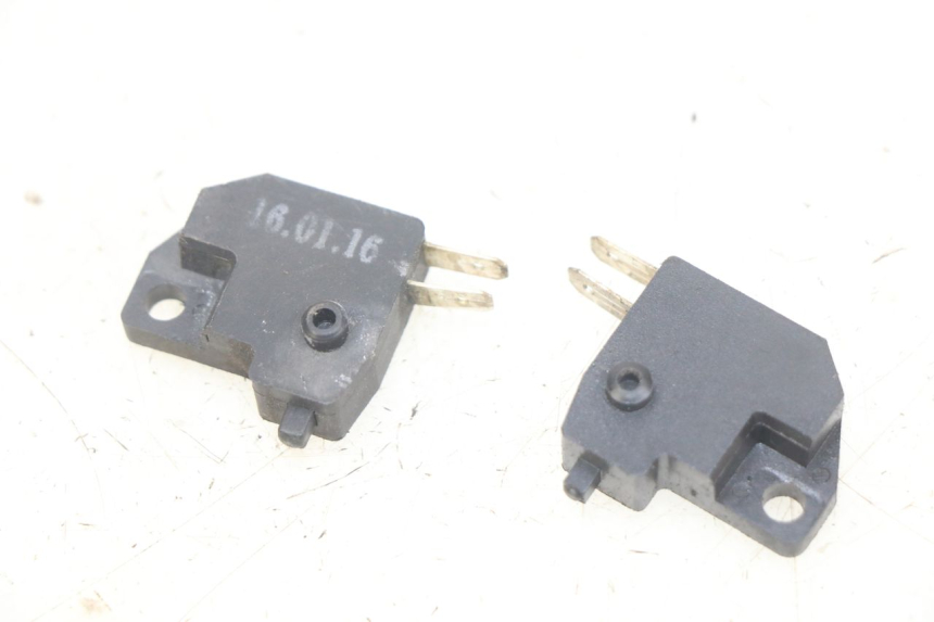 photo de STOPLICHTSCHAKELAAR KYMCO X-TOWN XTOWN 125 (2016 - 2021) - Zoom op gebruiksstaat