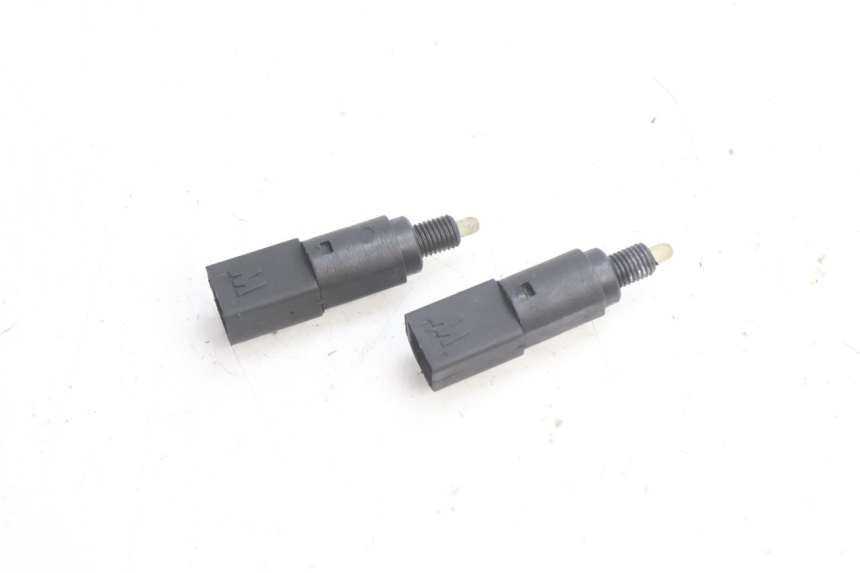 photo de STOPLICHTSCHAKELAAR PIAGGIO X9 AMALFI 180 (2000 - 2003) - Detail van het onderdeel