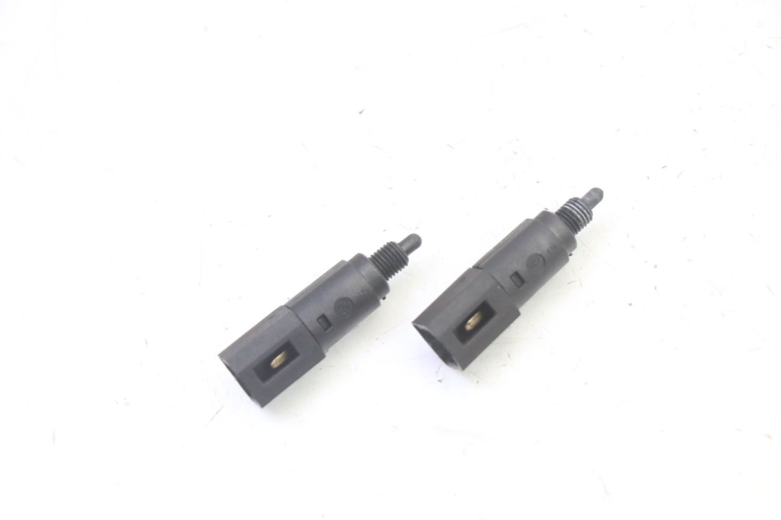 photo de STOPLICHTSCHAKELAAR PIAGGIO X9 EVOLUTION 125 (2003 - 2007) - Detail van het onderdeel