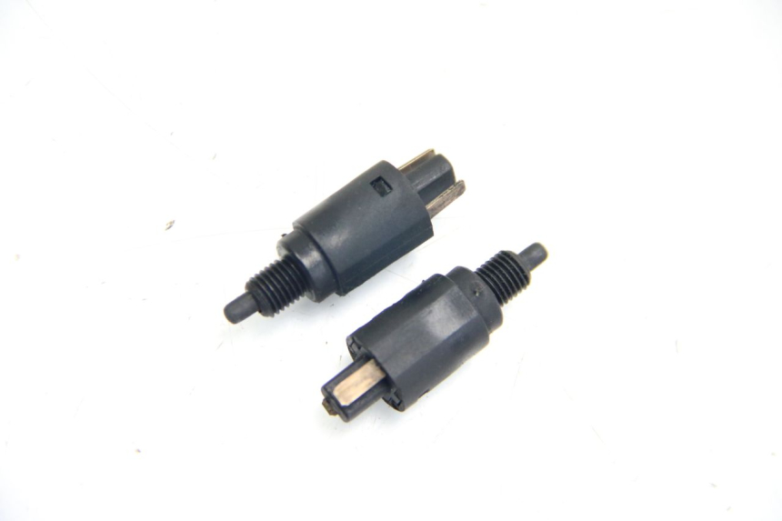 photo de STOPLICHTSCHAKELAAR PIAGGIO XEVO - X EVO 125 (2007 - 2017) - Hoofdaanzicht