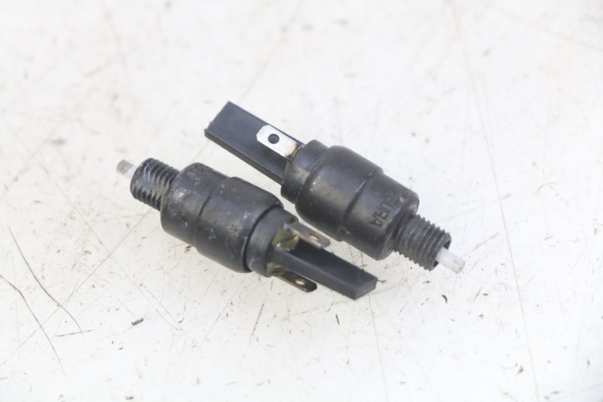 photo de STOPLICHTSCHAKELAAR PIAGGIO XEVO - X EVO 125 (2007 - 2017) - Detail van het onderdeel