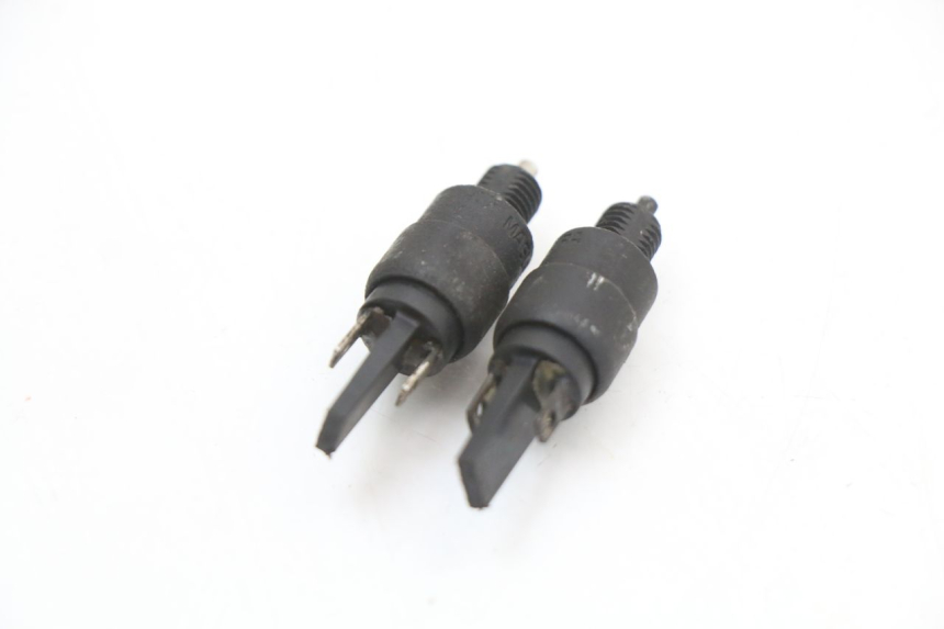 photo de STOPLICHTSCHAKELAAR PIAGGIO XEVO - X EVO 125 (2007 - 2017) - Zoom op gebruiksstaat