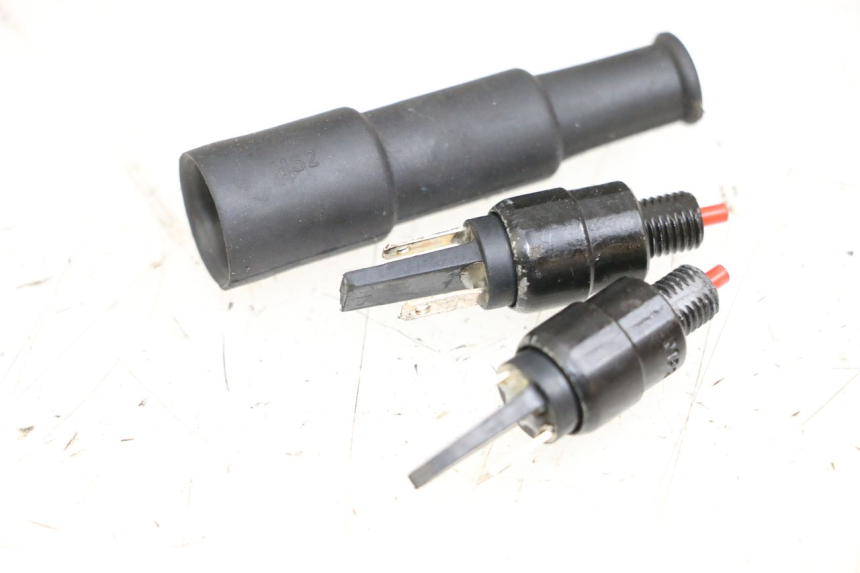 photo de STOPLICHTSCHAKELAAR PIAGGIO XEVO - X EVO 125 (2007 - 2017) - Detail van het onderdeel