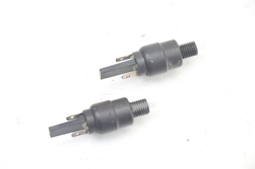 photo de STOPLICHTSCHAKELAAR PIAGGIO XEVO - X EVO 125 (2007 - 2017) - Detail van het onderdeel