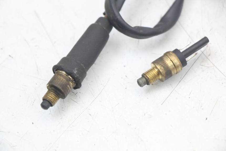 photo de STOPLICHTSCHAKELAAR YAMAHA BW'S NG NEXT GENERATION 50 (1996 - 2003) - Zoom op gebruiksstaat