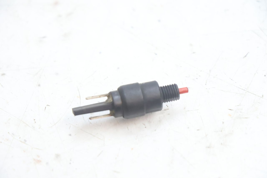 photo de STOPLICHTSCHAKELAAR PIAGGIO ZIP IGET 4T 50 (2021 - 2023) - Detail van het onderdeel