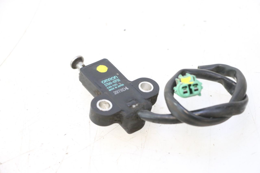 photo de CONTACTSLOT STEUN SUZUKI BURGMAN 125 (2007 - 2014) - Detail van het onderdeel