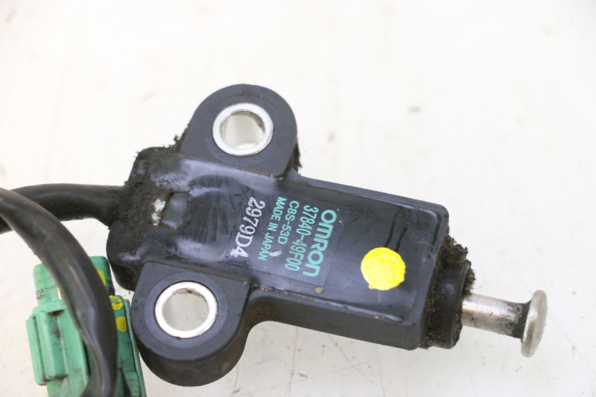 photo de CONTACTSLOT STEUN SUZUKI BURGMAN 125 (2007 - 2014) - Technische close-up