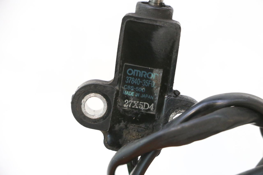 photo de CONTACTSLOT STEUN SUZUKI GSR 600 (2005 - 2012) - Detail van het onderdeel
