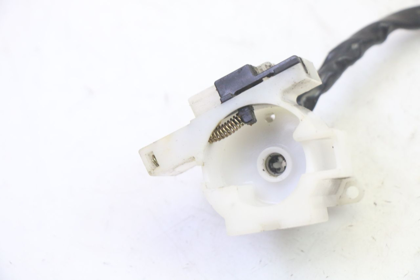 photo de CONTACTSLOT SUZUKI BURGMAN 125 (2007 - 2014) - Detail van het onderdeel