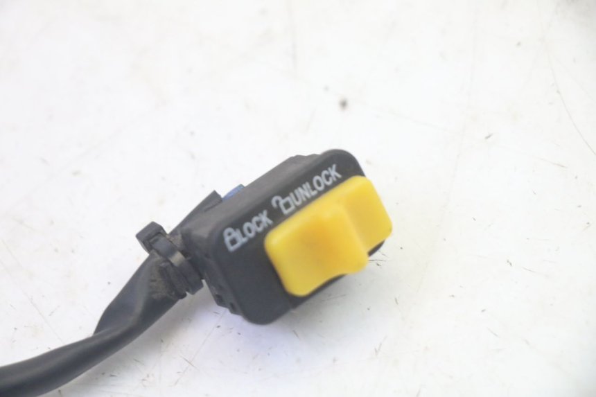 photo de CONTACTSCHAKELAAR SYM CROX 4T 50 (2016 - 2023) - Detail van het onderdeel