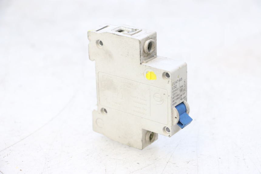 photo de CONTACTSLOT WAYSCRAL E-START 1 (2018 - 2022) - Hoofdaanzicht