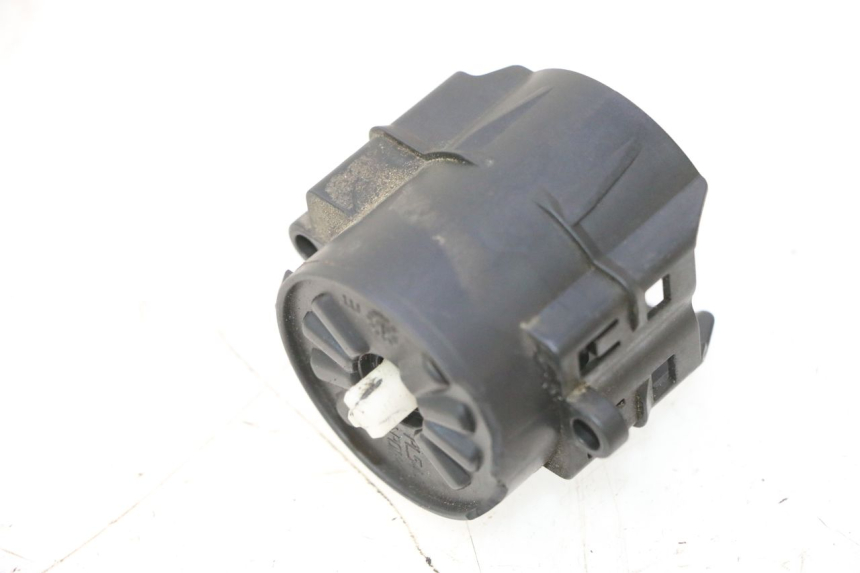 photo de CONTACTSLOT HONDA FES PANTHEON 125 (2003 - 2007) - Zoom op gebruiksstaat