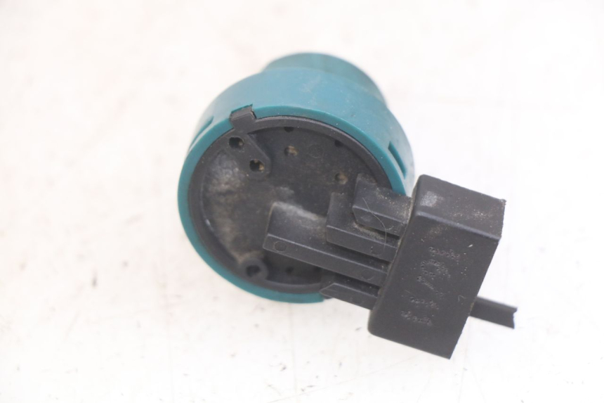 photo de CONTACTSLOT PIAGGIO FLY 2T 50 (2004 - 2017) - Andere kijkhoek