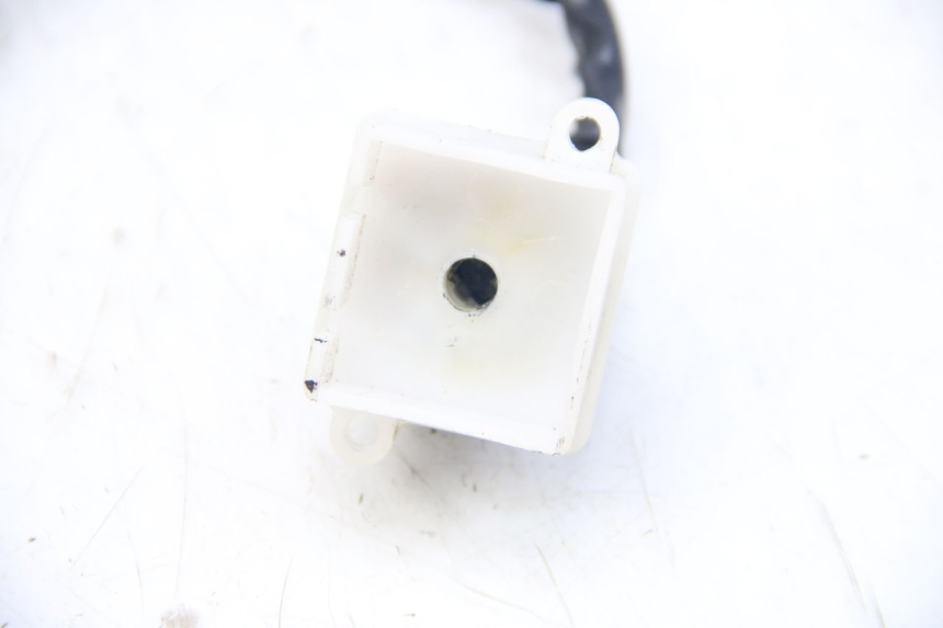 photo de CONTACTSLOT PEUGEOT KISBEE 4T 50 (2018 - 2022) - Zoom op gebruiksstaat