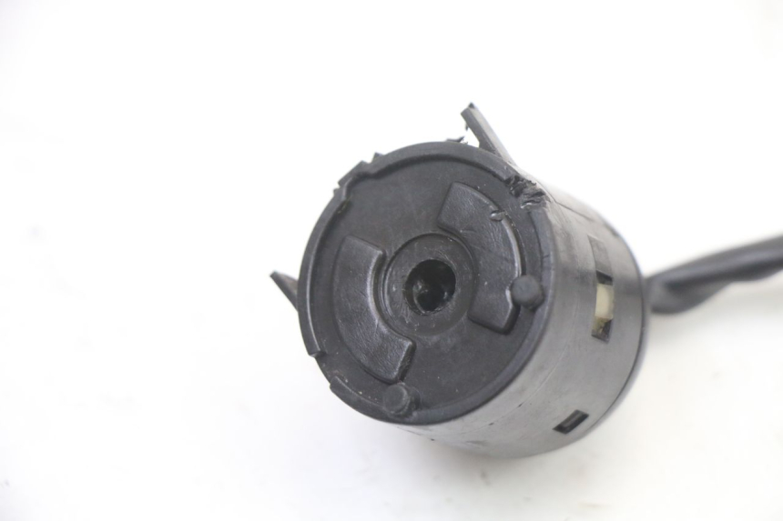 photo de CONTACTSCHAKELAAR MBK OVETTO ONE 2T 50 (2013 - 2017) - Zoom op gebruiksstaat