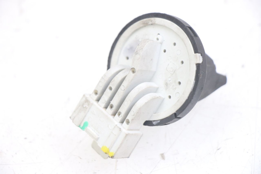 photo de CONTACTSLOT PIAGGIO MEDLEY 125 (2016 - 2023) - Detail van het onderdeel