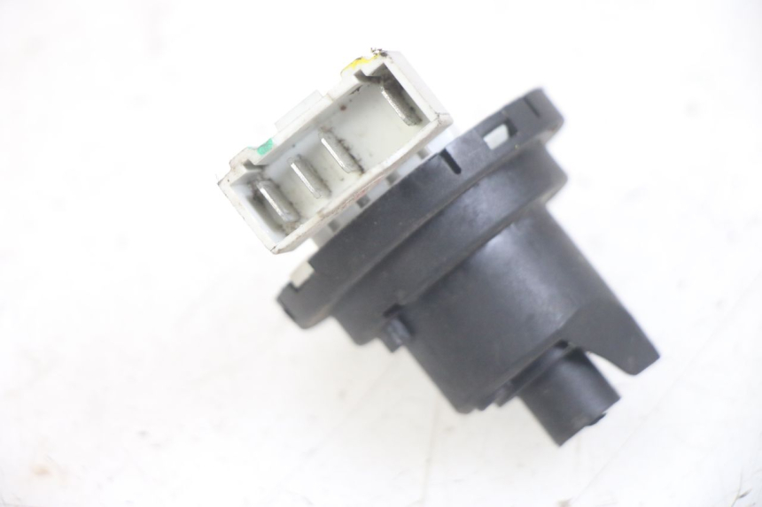 photo de CONTACTSLOT PIAGGIO MEDLEY 125 (2016 - 2023) - Zoom op gebruiksstaat