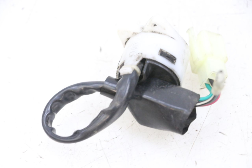 photo de CONTACTSCHAKELAAR JM MOTORS OLDIES 4T 50 (2010 - 2020) - Andere kijkhoek