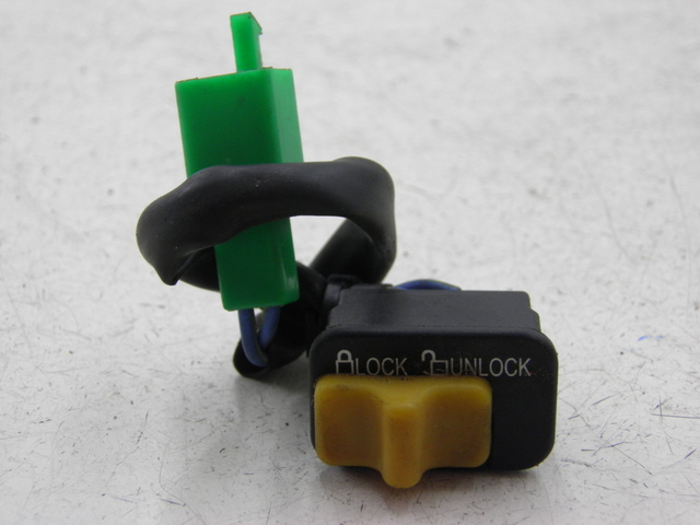 photo de CONTACTSLOT PEUGEOT TWEET 4T 50 (2010 - 2014) - Zoom op gebruiksstaat