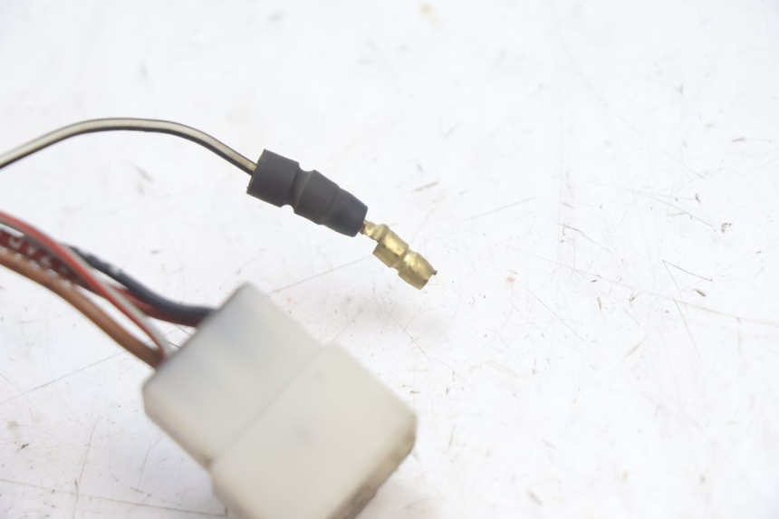 photo de CONTACTSLOT YAMAHA YP MAJESTY 125 (2002 - 2006) - Bevestigingspunten