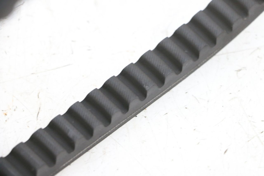 photo de RIEM PEUGEOT ELYSEO 125 (1999 - 2004) - Zoom op gebruiksstaat