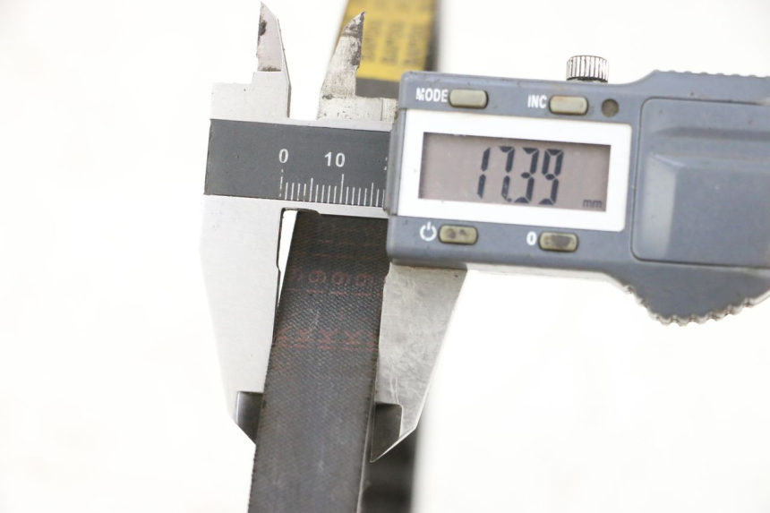 photo de RIEM PEUGEOT KISBEE 2T 50 (2010 - 2017) - Detail van het onderdeel