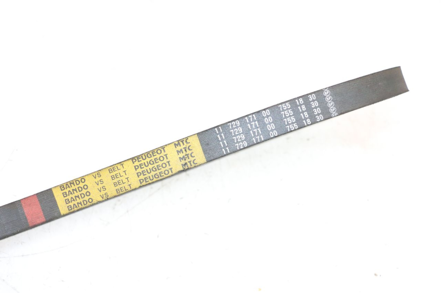 photo de RIEM PEUGEOT KISBEE 2T 50 (2010 - 2017) - Zoom op gebruiksstaat