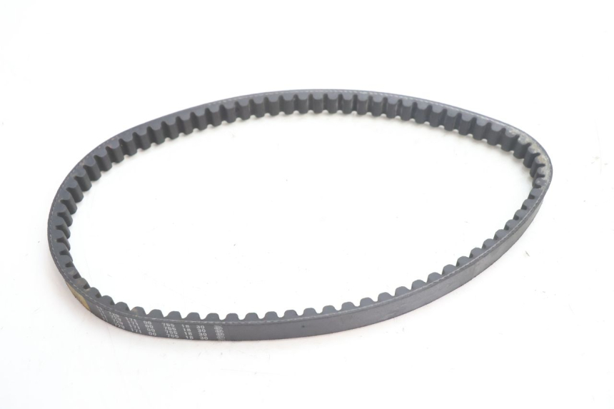 photo de RIEM PEUGEOT KISBEE 2T 50 (2010 - 2017) - Hoofdaanzicht