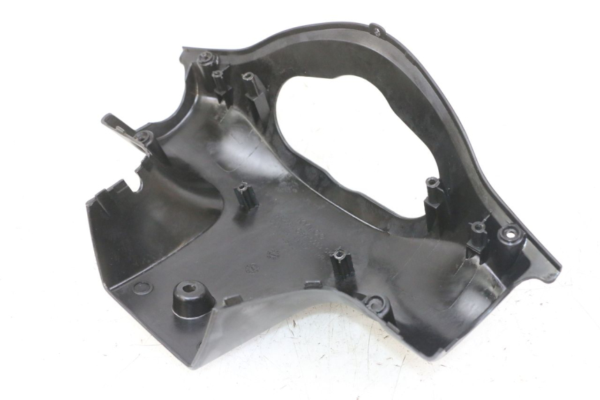 photo de ACHTERSTUURKAP KYMCO AGILITY 4T 50 (2005 - 2018) - Detail van het onderdeel