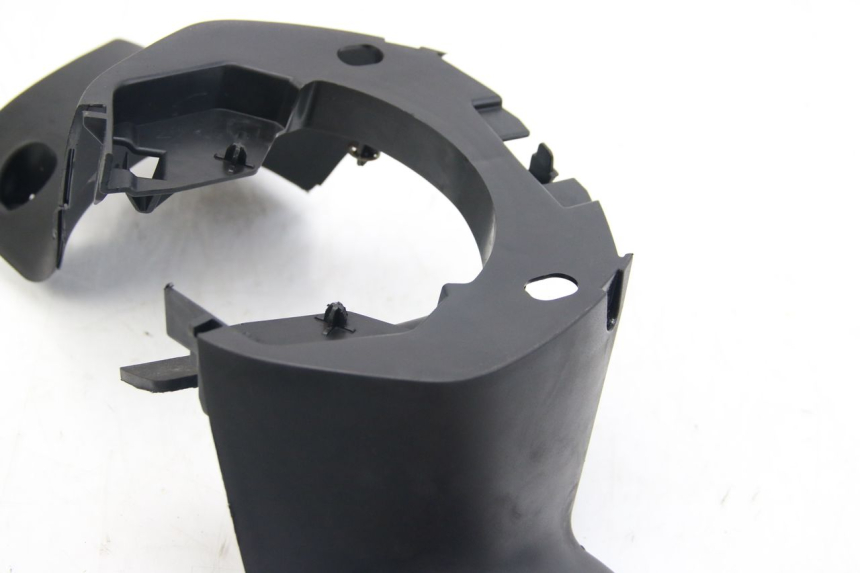 photo de ACHTERSTUURKAP PEUGEOT CITYSTAR 125 (2011 - 2017) - Detail van het onderdeel