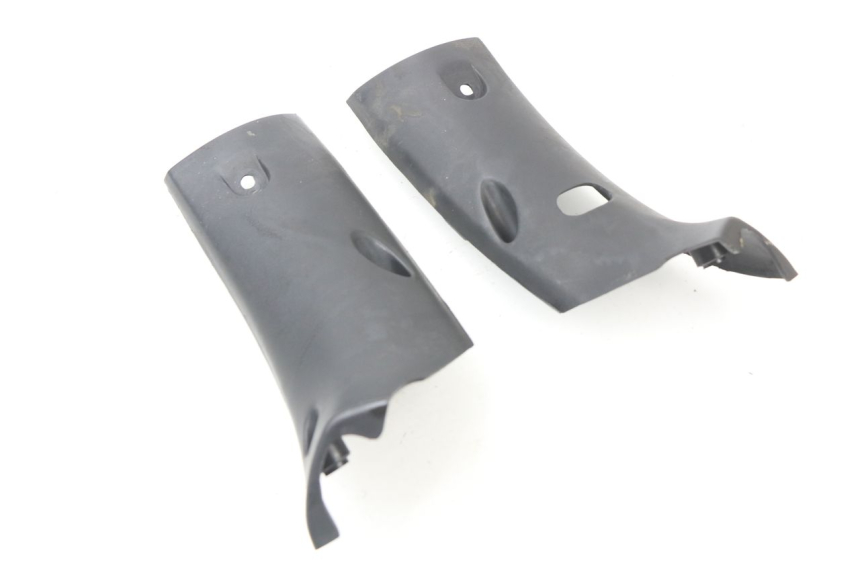 photo de ACHTERSTUURKAP KYMCO GRAND DINK 250 (2002 - 2007) - Detail van het onderdeel