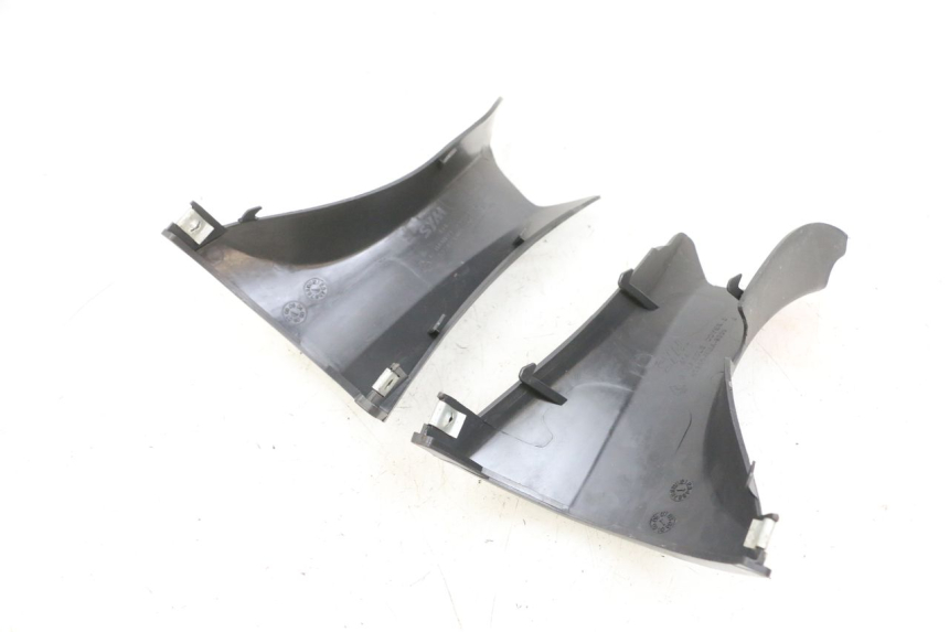 photo de ACHTERSTUURKAP SYM GTS EVO 125 (2009 - 2013) - Zoom op gebruiksstaat