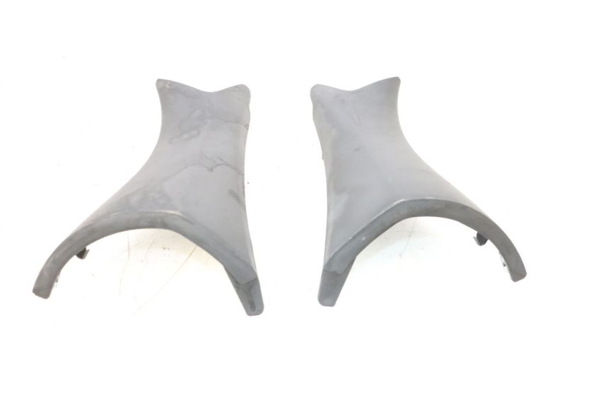 photo de ACHTERSTUURKAP SYM GTS EVO 125 (2009 - 2013) - Detail van het onderdeel