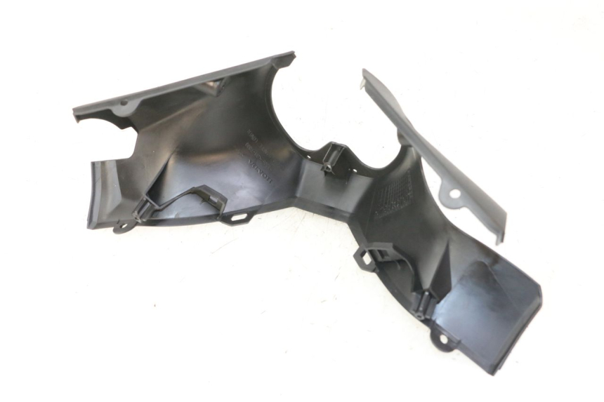 photo de ACHTERSTUURKAP HONDA FORZA 125 (2021 - 2025) - Technische close-up