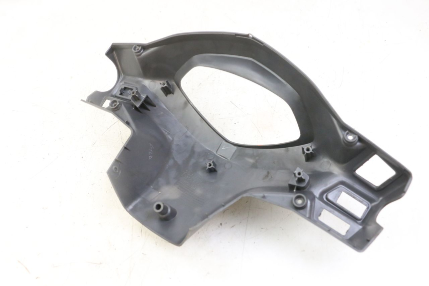 photo de ACHTERSTUURKAP HONDA SCV LEAD 100 (2003 - 2007) - Detail van het onderdeel