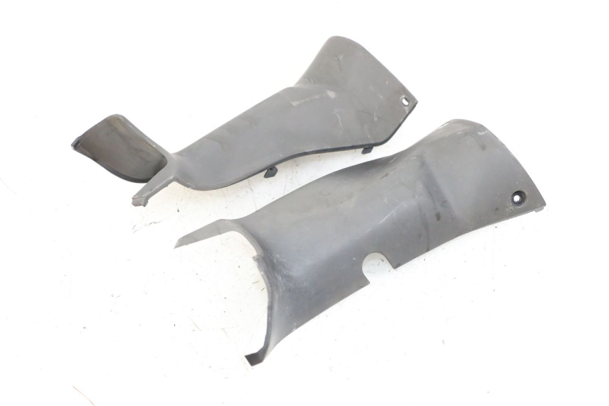 photo de ACHTERSTUURKAP SYM JOYRIDE EVO 125 (2009 - 2016) - Detail van het onderdeel