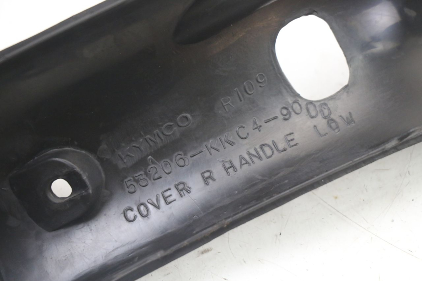 photo de ACHTERSTUURKAP KYMCO GRAND DINK 125 (2008 - 2014) - Bevestigingspunten