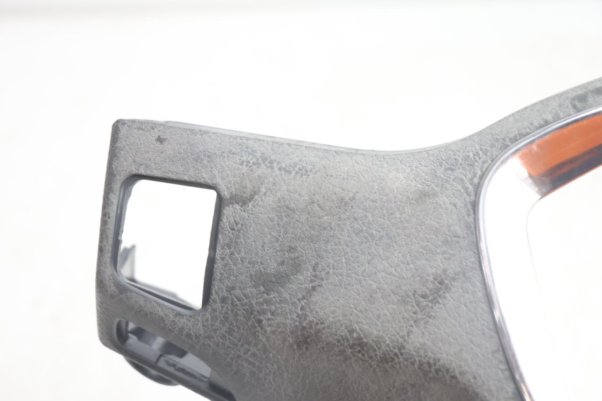 photo de ACHTERSTE STUURKAP PIAGGIO LIBERTY 125 (1998 - 2008) - Detail van het onderdeel
