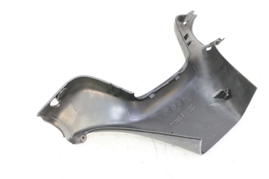 photo de ACHTERSTUURKAP PIAGGIO MP3 RL 250 (2006 - 2010) - Technische close-up