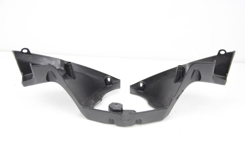 photo de ACHTERSTUURKAP PEUGEOT SATELIS 125 (2013 - 2018) - Detail van het onderdeel