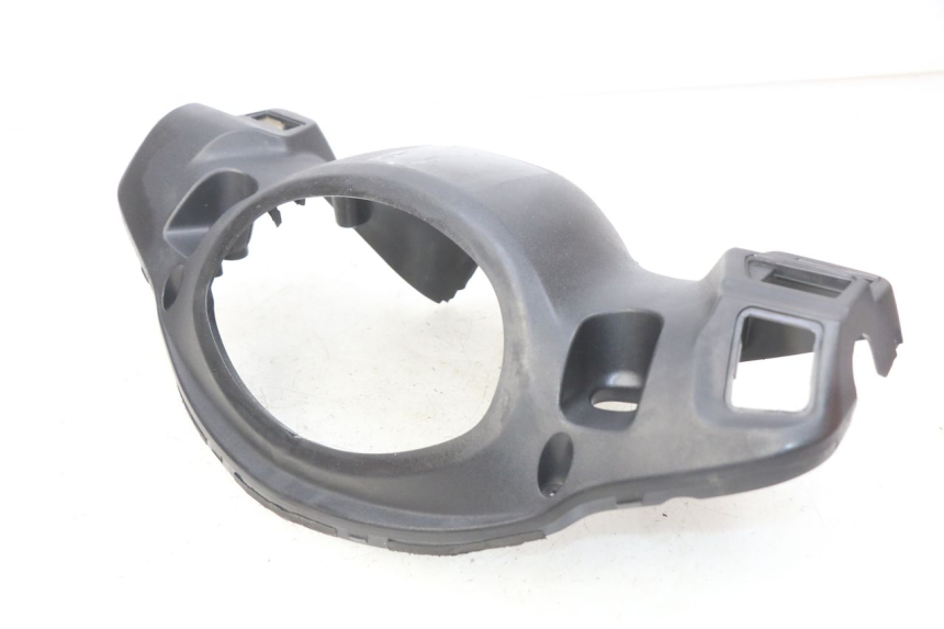 photo de ACHTERSTUURKAP SUZUKI SIXTEEN 125 (2008 - 2010) - Detail van het onderdeel