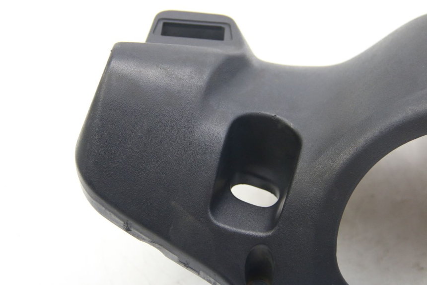 photo de ACHTERSTUURKAP SUZUKI SIXTEEN 125 (2008 - 2010) - Zoom op kwaliteit