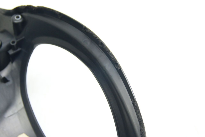 photo de ACHTERSTUURKAP SUZUKI SIXTEEN 125 (2008 - 2010) - Andere kijkhoek