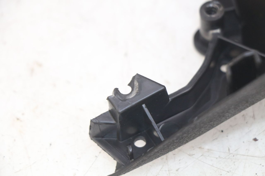 photo de ACHTERSTUURKAP MBK SKYCRUISER 125 (2010 - 2013) - Andere kijkhoek