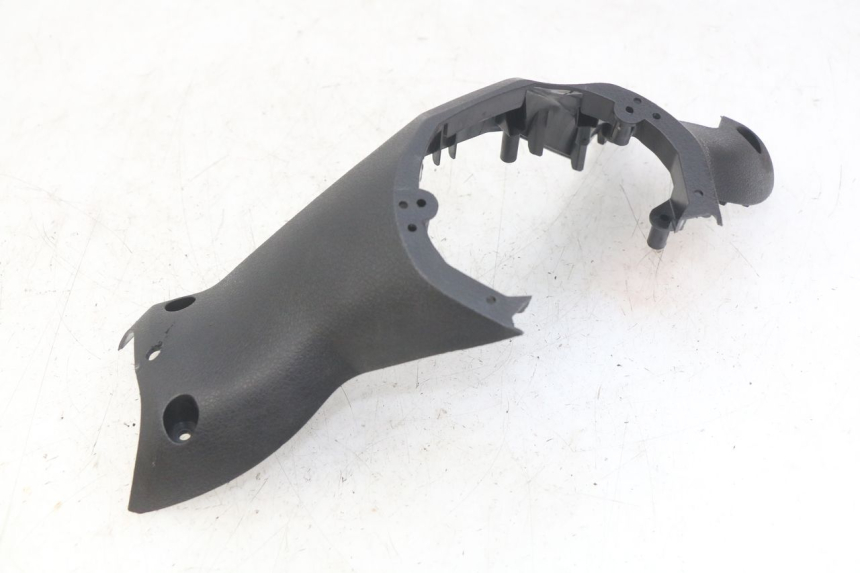 photo de ACHTERSTUURKAP MBK SKYCRUISER 125 (2010 - 2013) - Bevestigingspunten