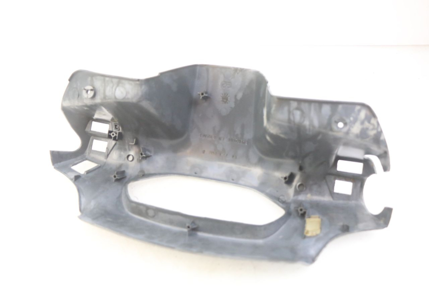 photo de ACHTERSTUURKAP PEUGEOT SV 125 (1991 - 1994) - Andere kijkhoek